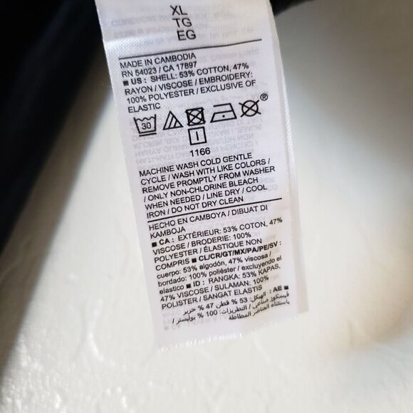 Old Navy Smocked Plunge V-Neck Eyelet Maxi Dress Black Size XL Peasant Cottage - Picture 12 of 13